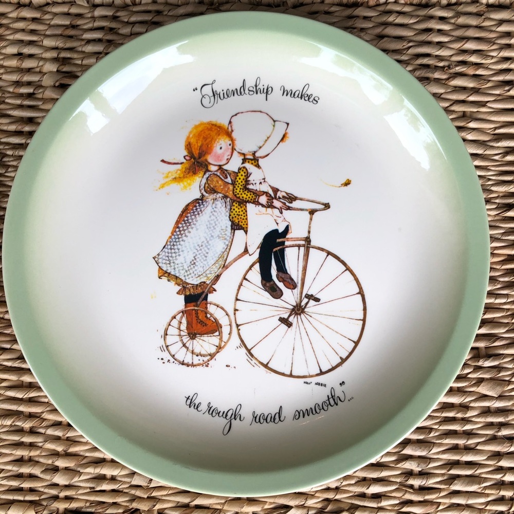 Vintage Holly Hobbie plate 🚲